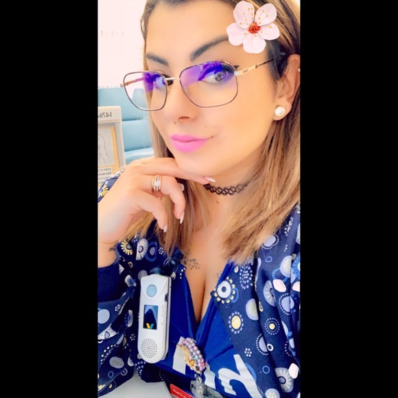 Meet your Posher, Janess - Picture 3 of 6